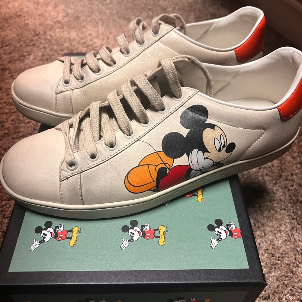 Gucci Cream and Orange Athletic Shoes